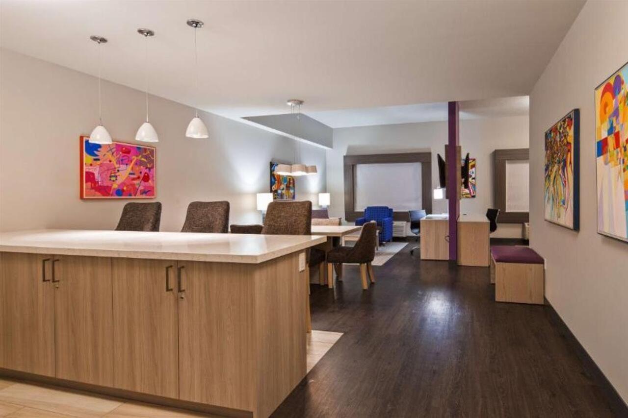 Best Western Premier Winnipeg East Esterno foto