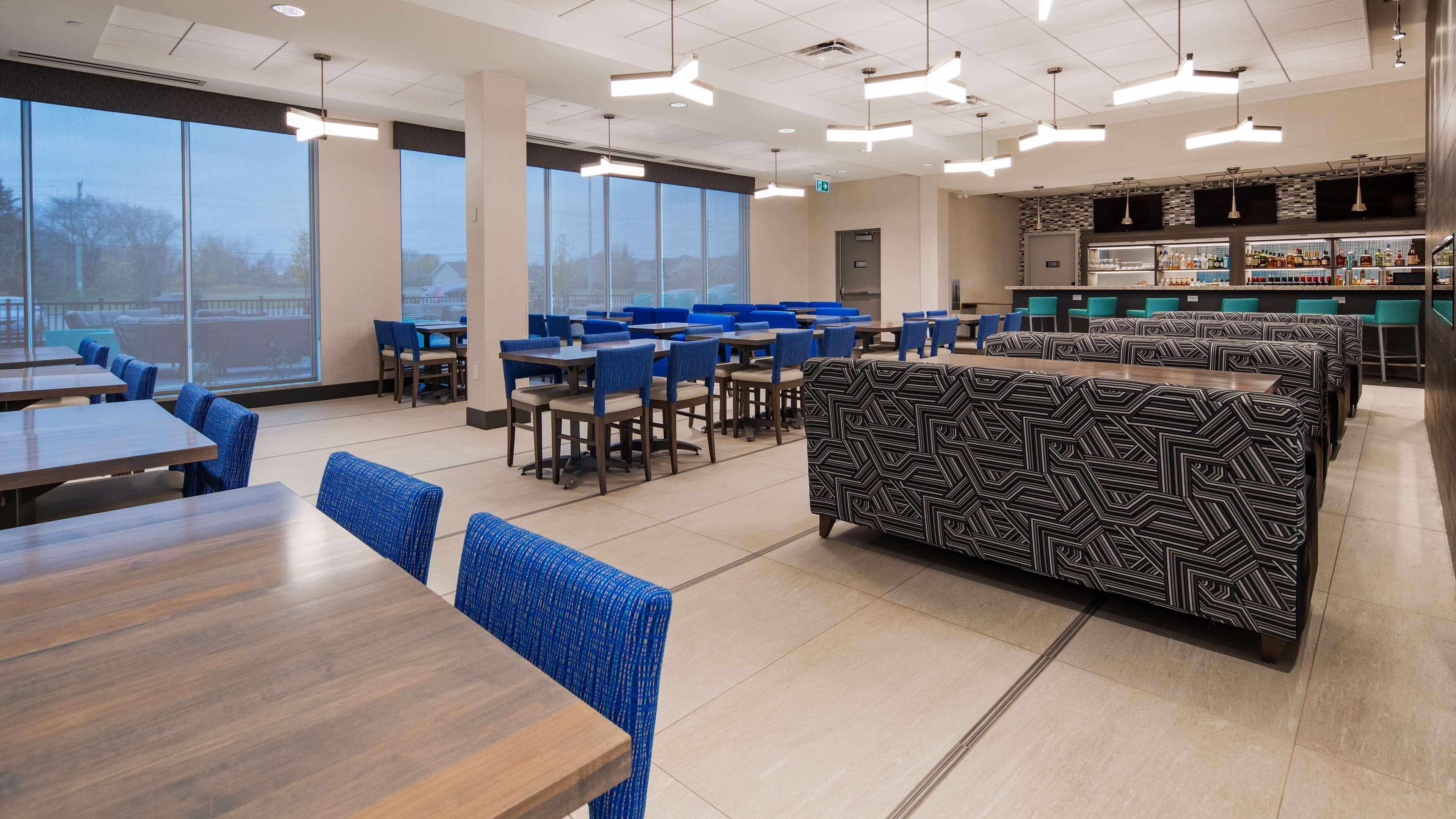 Best Western Premier Winnipeg East Esterno foto